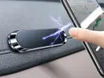 Support téléphone magnétique voiture noir – adhésif puissant avec 2 plaques métal